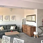 Brater Luxury Hotel