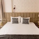 Brater Luxury Hotel 4*