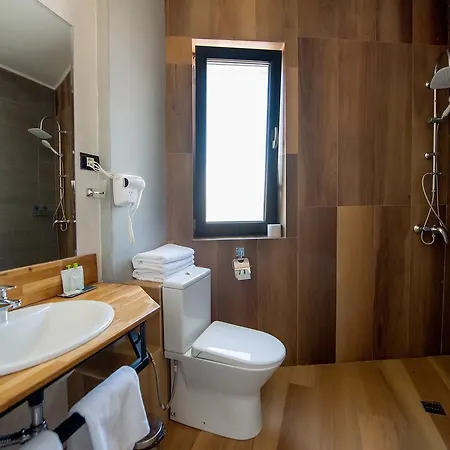 Brater Luxury Отель 4*