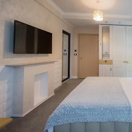 Brater Luxury Отель