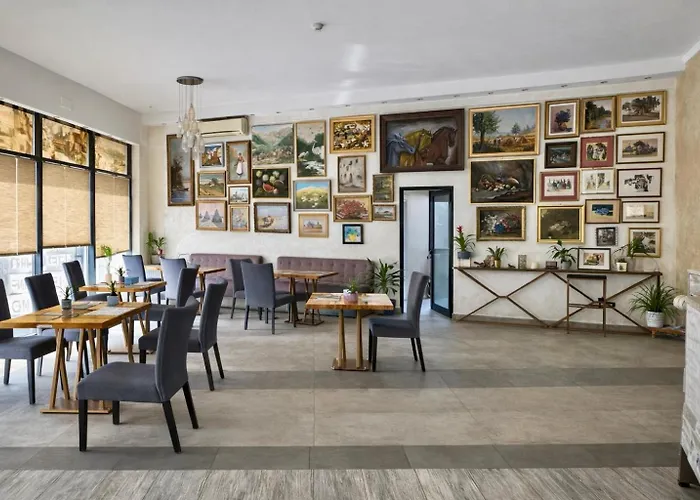 برايتر لوكشوري فندق بوخارست