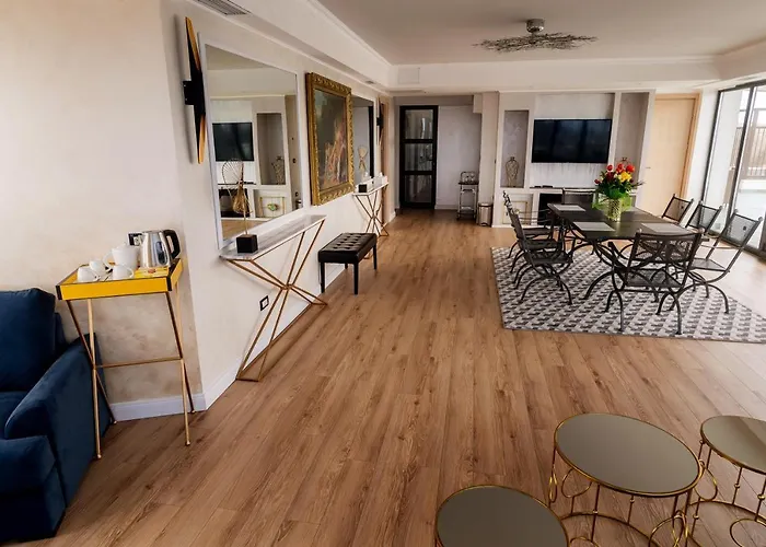Отель Brater Luxury 4*
