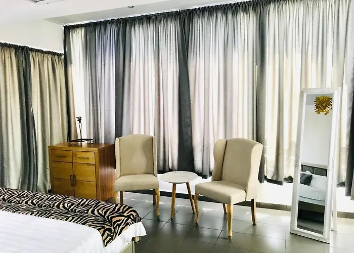Отель Brater Luxury Бухарест