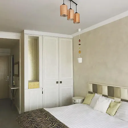 Brater Luxury 3* Бухарест