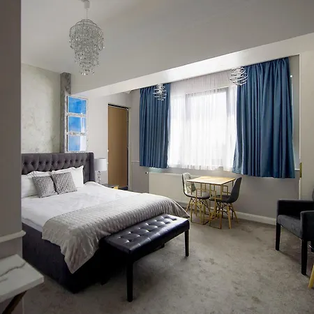 Brater Luxury Отель