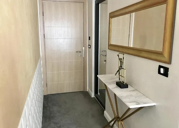 Brater Luxury Hotel 4*